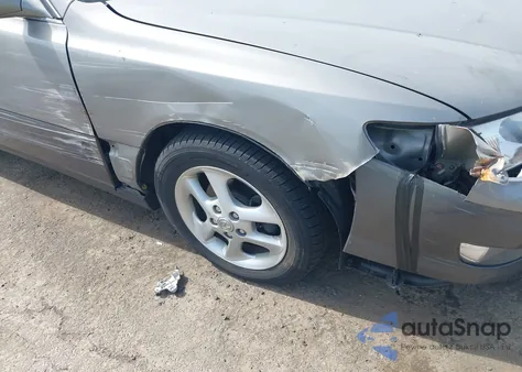 2001 Lexus Es 300 from USA, damaged, VIN JT8BF28G110334879